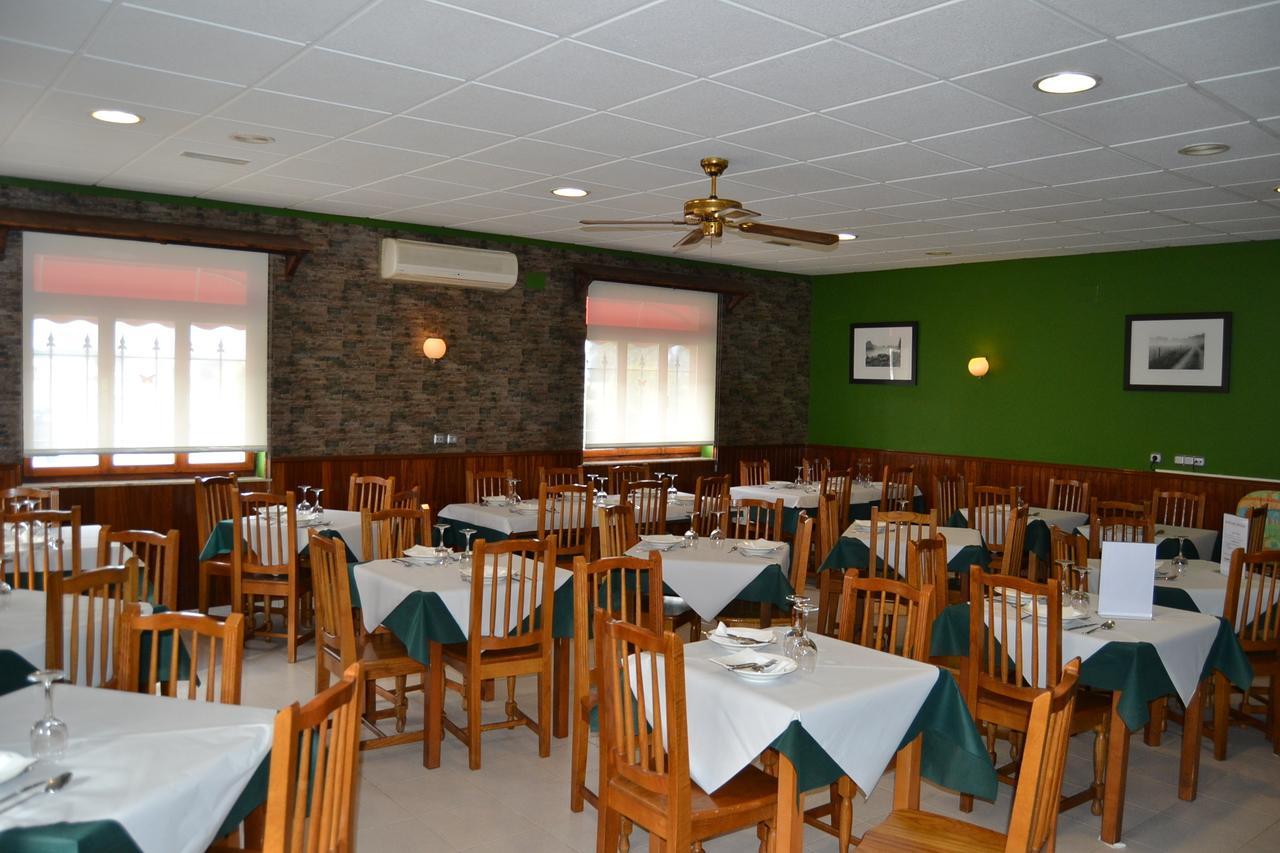 Hotel Restaurante Las Camelias Jarrio Buitenkant foto