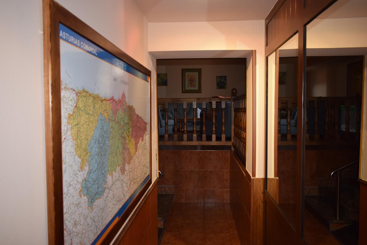 Hotel Restaurante Las Camelias Jarrio Buitenkant foto