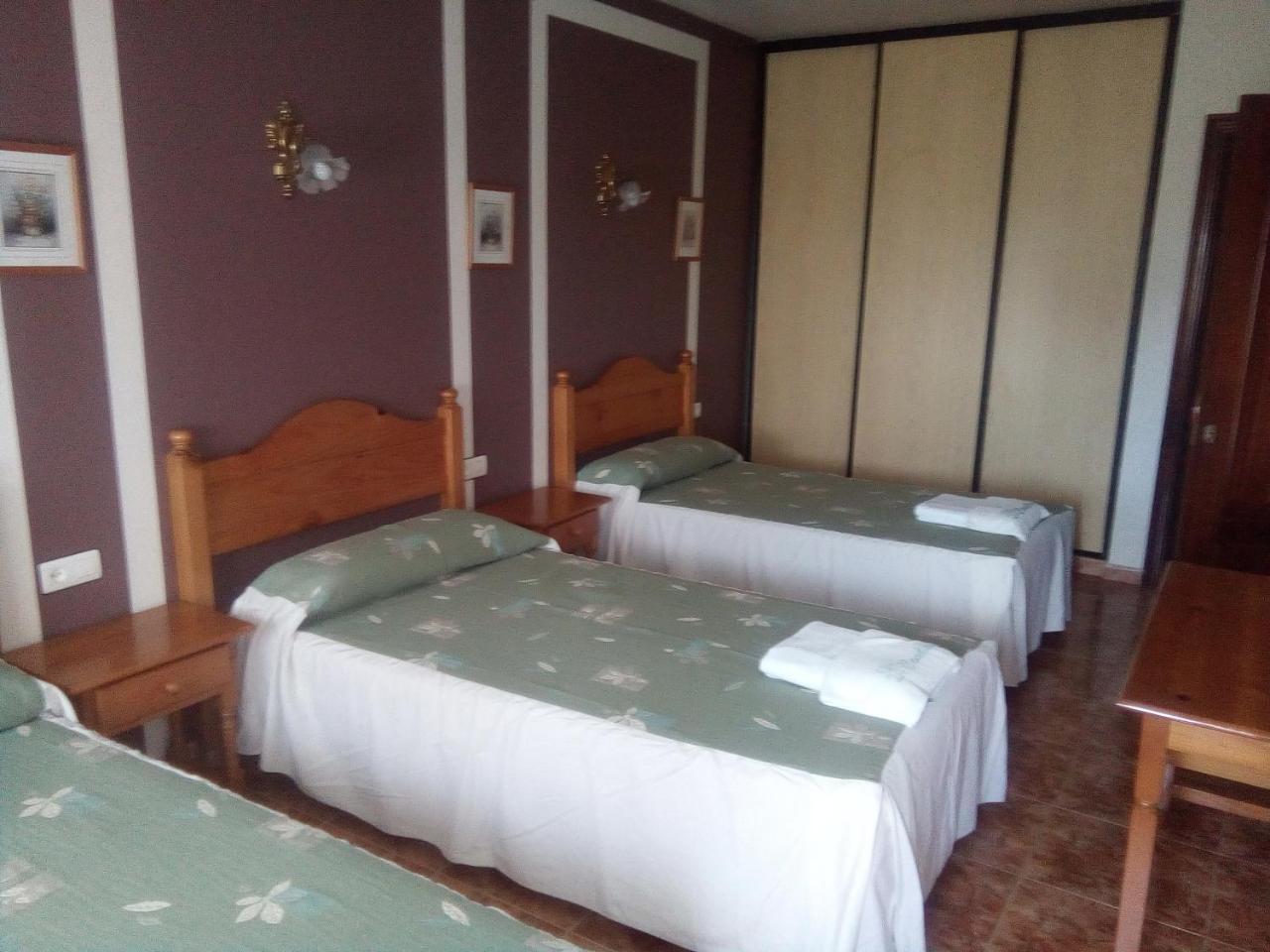 Hotel Restaurante Las Camelias Jarrio Buitenkant foto